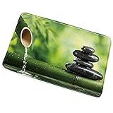 Zen Garden Badezimmerteppich, grüner Bambus, schwarzer Stein, Spa-Thema, fließende Wasserlandschaft,…